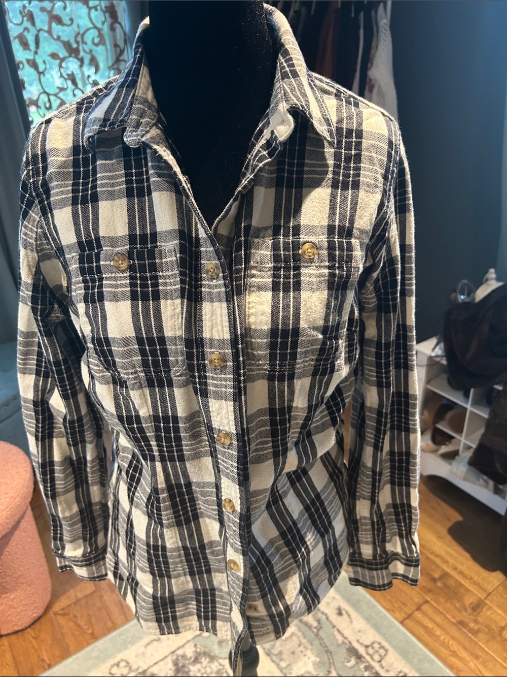 Duluth Trading Co Black and White Plaid Button-Down Shirt